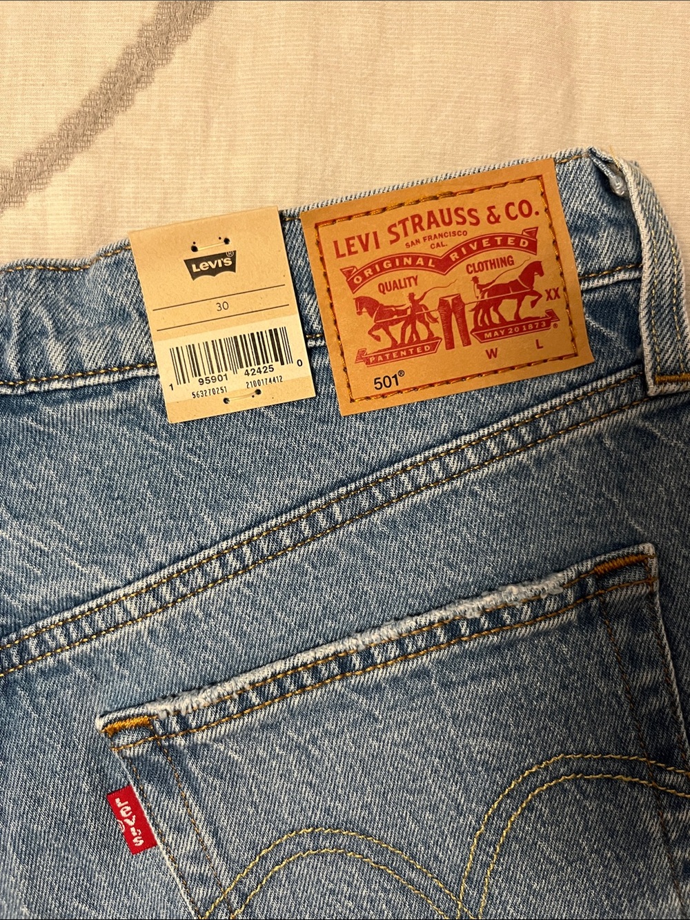NWT Levi’s 501 Original Denim Shorts Stretch - Picture 5 of 10